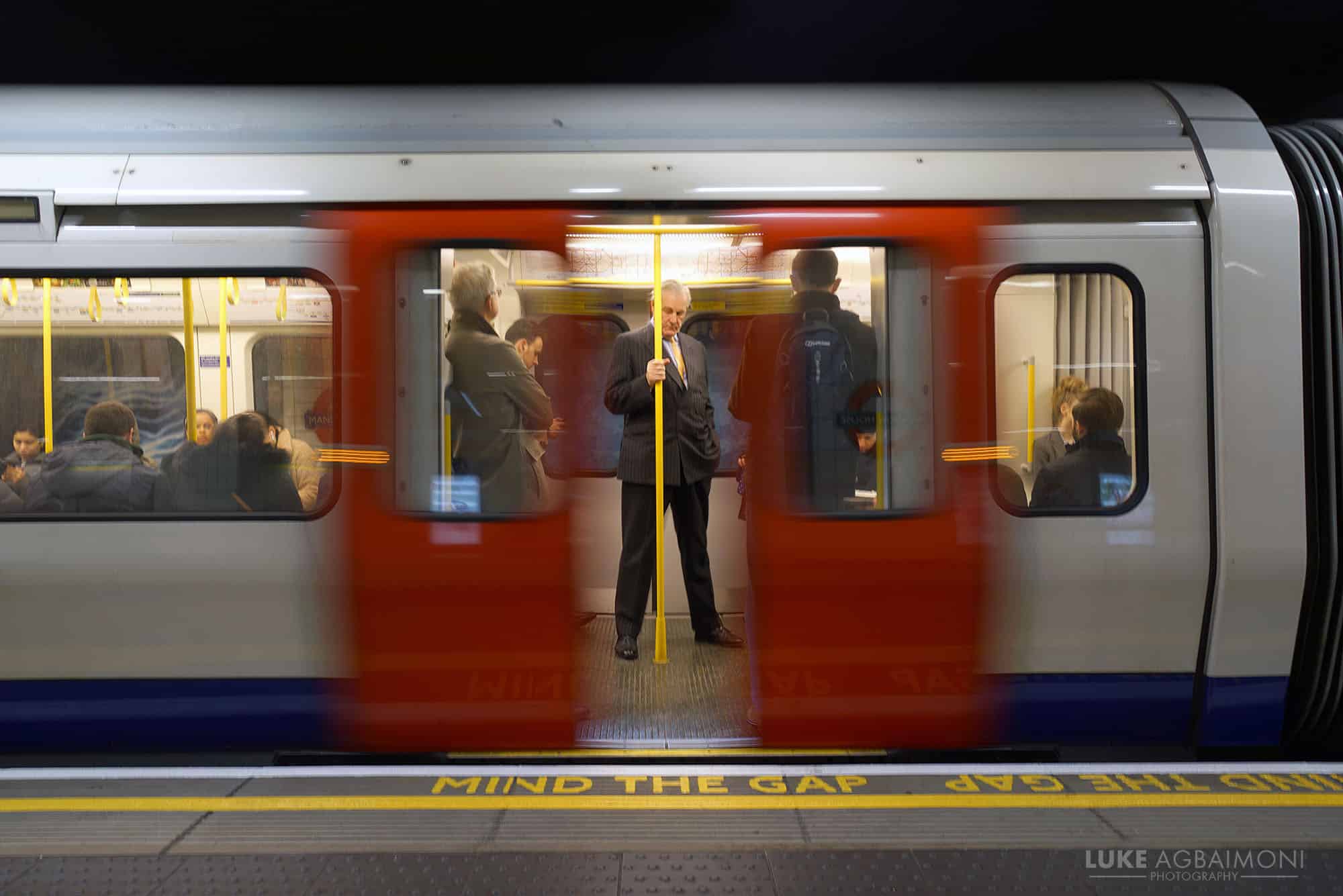 Sliding Doors - London Underground Photography Photography - Tube Mapper